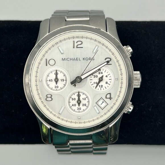 MICHAEL KORS Chronograph Silver MK5076 Ladies Watch Extra Links & Working main image 5